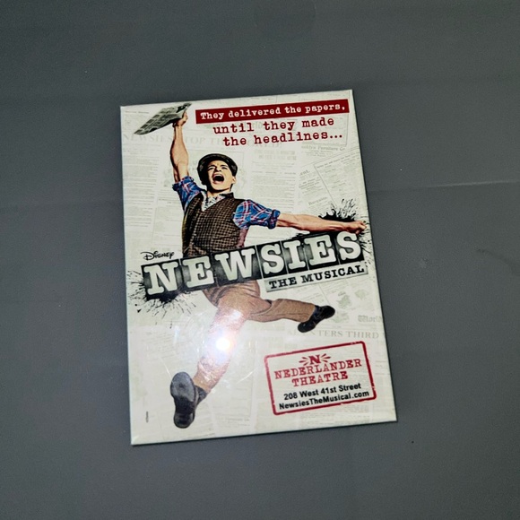 Disney Newsies The Musical Poster Magnet - Picture 3 of 4